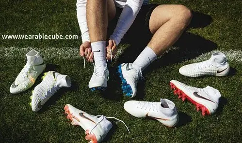 Best Football Cleats For Wide Feet – Buying Guides